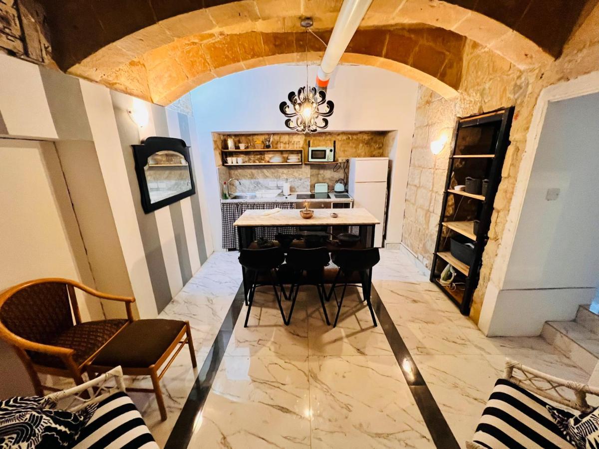 Ferienwohnung Charming Townhouse Prime Area Valletta Exterior foto