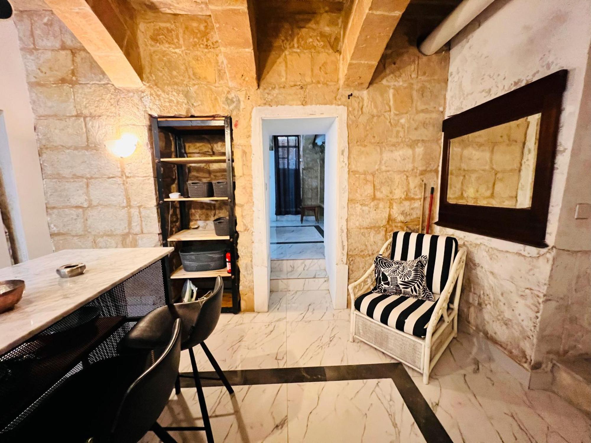 Ferienwohnung Charming Townhouse Prime Area Valletta Exterior foto