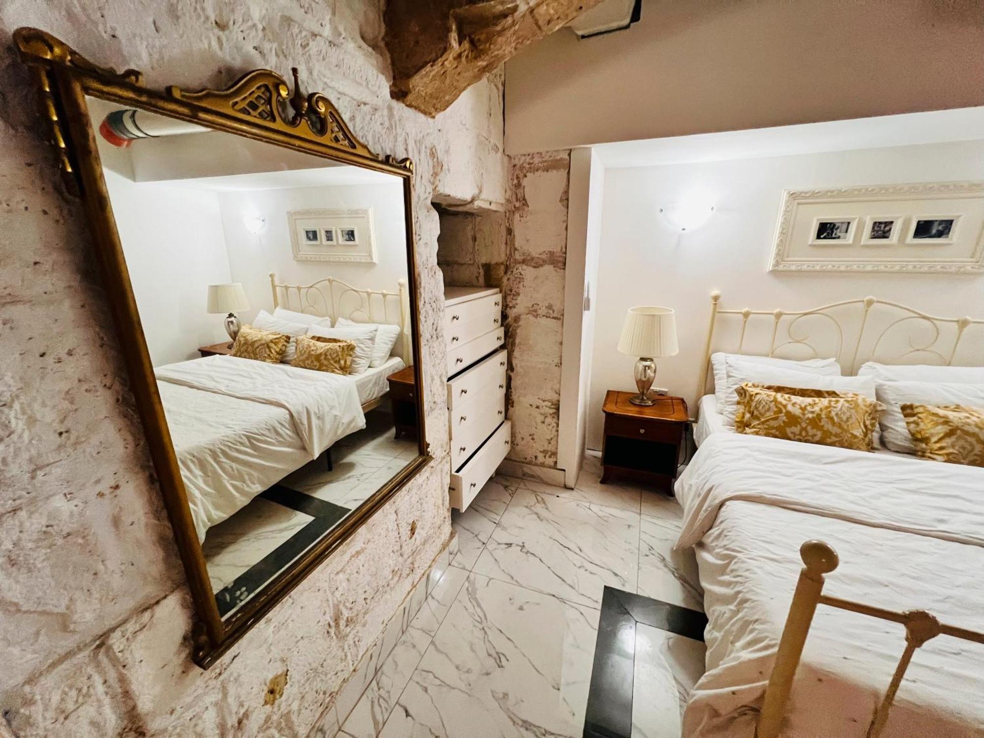 Ferienwohnung Charming Townhouse Prime Area Valletta Exterior foto