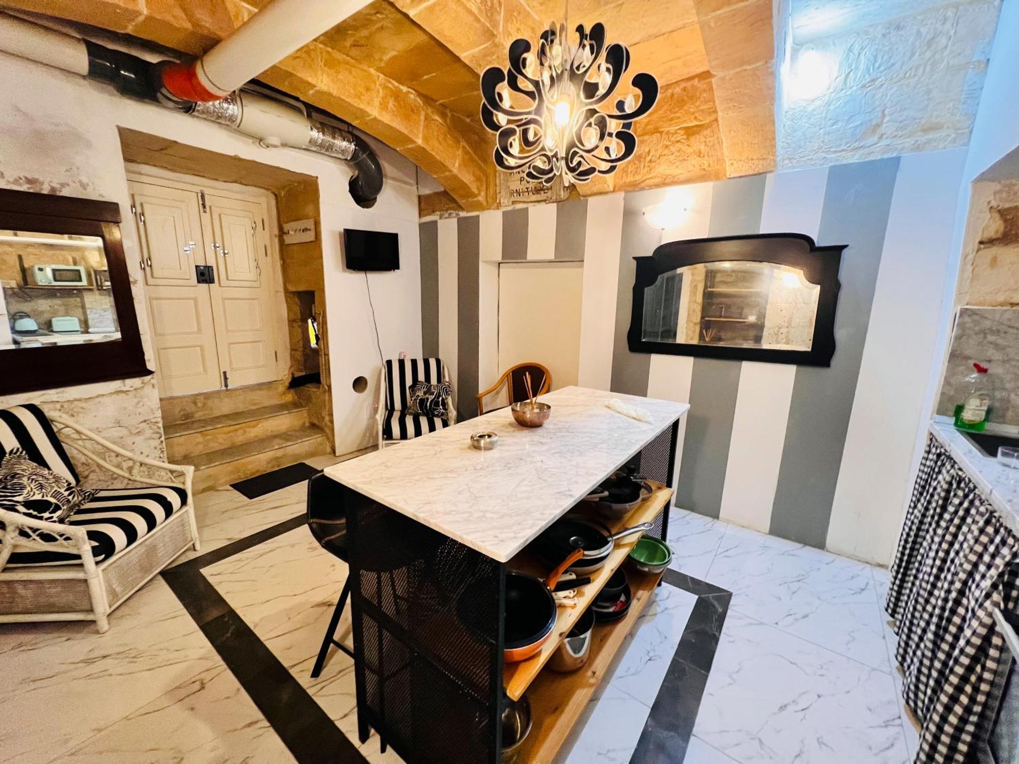 Ferienwohnung Charming Townhouse Prime Area Valletta Exterior foto