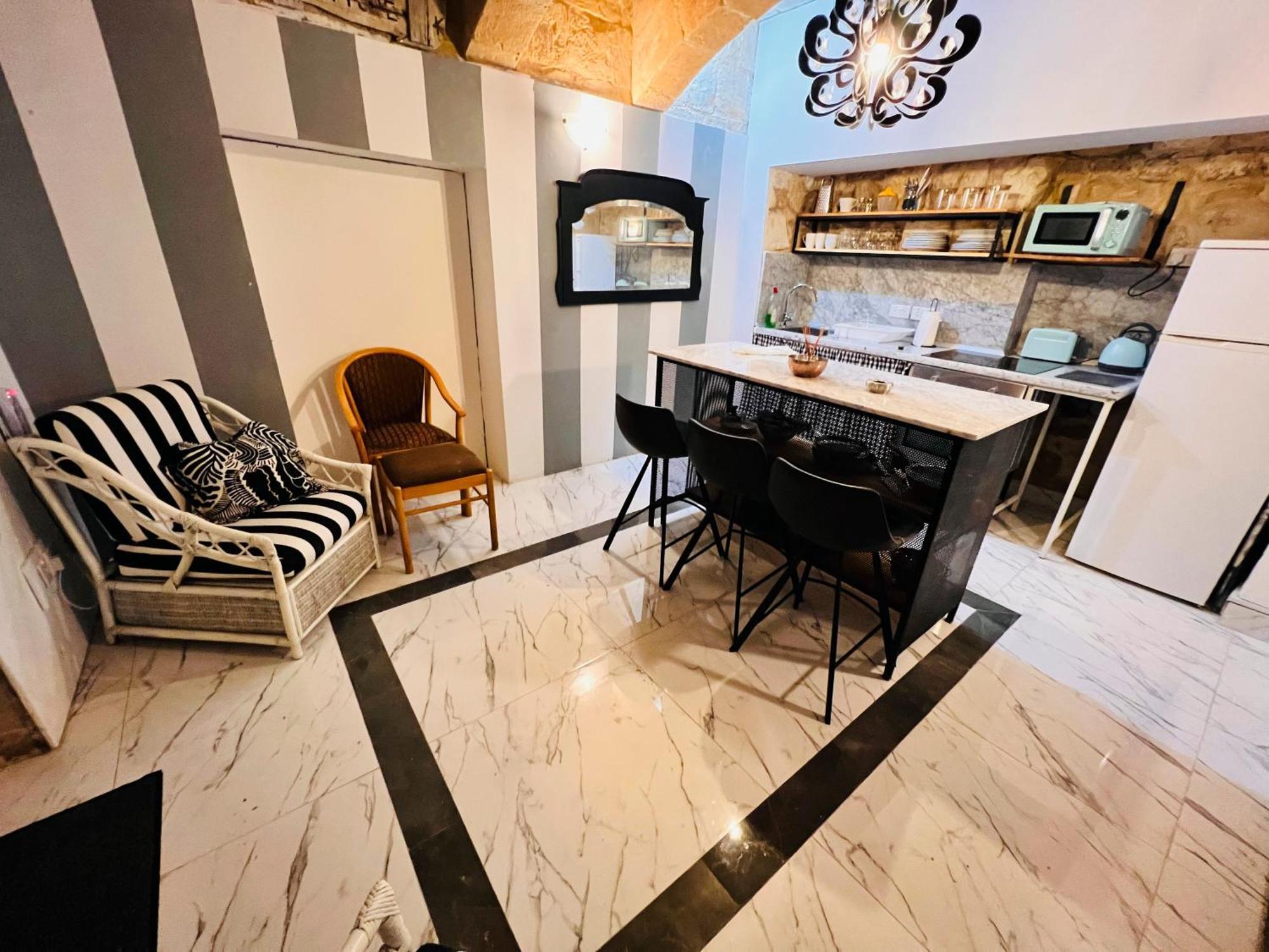 Ferienwohnung Charming Townhouse Prime Area Valletta Exterior foto